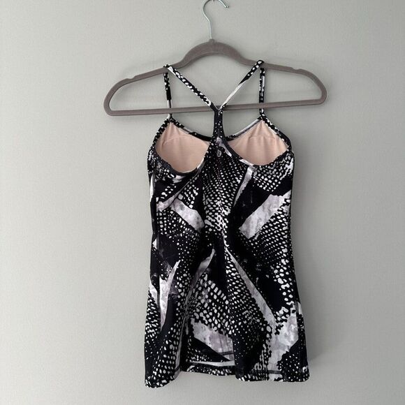 Lululemon Power Y Tank Womens 4 Black White Racerback Activewear Yoga Running - Picture 6 of 8